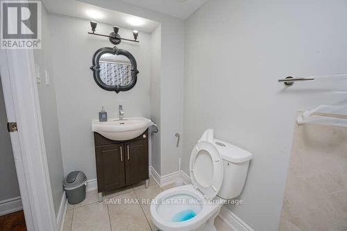 14 Seed Court, Brampton, ON - Indoor Photo Showing Bathroom