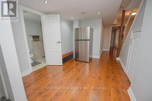 14 Seed Court, Brampton, ON - Indoor Photo Showing Other Room