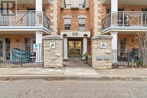 114 - 830 Scollard Court, Mississauga, ON - Outdoor