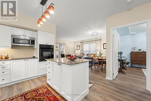 114 - 830 Scollard Court, Mississauga, ON - Indoor Photo Showing Kitchen