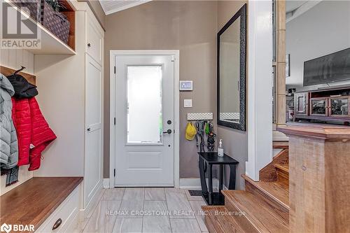 2263 25Th Side Road, Innisfil, ON - Indoor Photo Showing Other Room