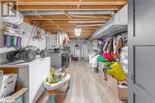 2263 25Th Side Road, Innisfil (Alcona), ON - Indoor Photo Showing Basement