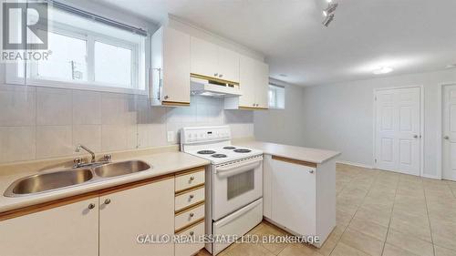 40 Ash Street, Uxbridge, ON - Indoor Photo Showing Kitchen With Double Sink