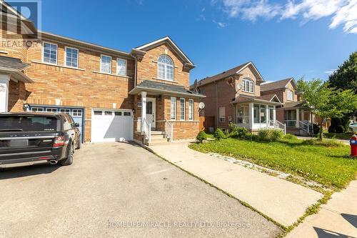 98 Starhill Crescent, Brampton, ON - Outdoor With Facade