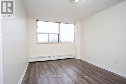 1001 - 3501 Glen Erin Drive, Mississauga, ON - Indoor Photo Showing Other Room