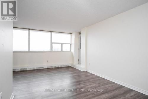 1001 - 3501 Glen Erin Drive, Mississauga, ON - Indoor Photo Showing Other Room
