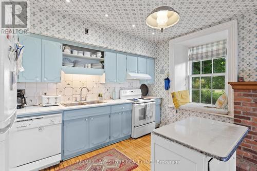 212 Clouston Road, Alnwick/Haldimand, ON - Indoor Photo Showing Kitchen With Double Sink