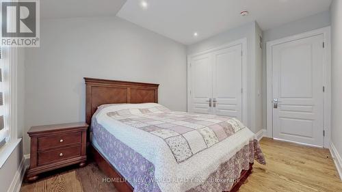 302 Johnston Ave Avenue N, Toronto C07, ON - Indoor Photo Showing Bedroom