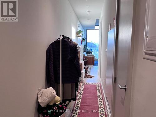 2207 - 81 Wellesley Street E, Toronto, ON - Indoor Photo Showing Other Room