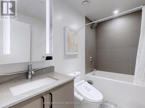 2307 - 135 East Liberty Street, Toronto C01, ON - Indoor Photo Showing Bathroom