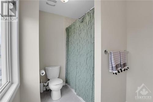 2783 Grand Canal Street, Ottawa, ON - Indoor Photo Showing Bathroom