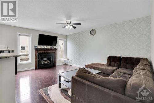 2783 Grand Canal Street, Ottawa, ON - Indoor Photo Showing Living Room With Fireplace