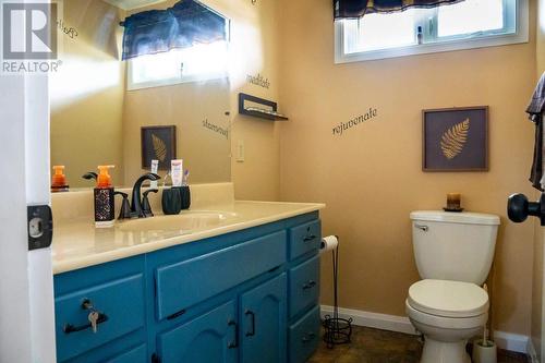 347 Little St, Temiskaming Shores, ON - Indoor Photo Showing Bathroom