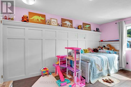 307 Frances Street, Central Elgin (Port Stanley), ON - Indoor Photo Showing Bedroom