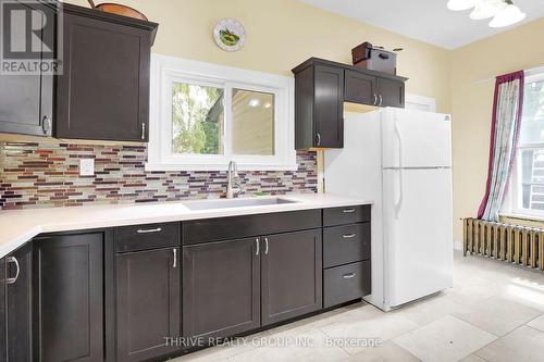 10622 Sunset Road, Southwold (Talbotville), ON - Indoor Photo Showing Kitchen