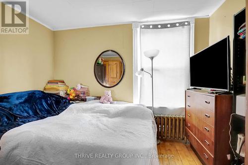 10622 Sunset Road, Southwold (Talbotville), ON - Indoor Photo Showing Bedroom