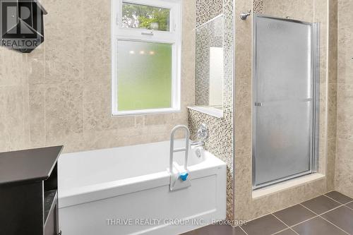 10622 Sunset Road, Southwold (Talbotville), ON - Indoor Photo Showing Bathroom