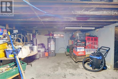 10622 Sunset Road, Southwold (Talbotville), ON - Indoor Photo Showing Garage