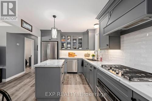 15198 St. Ignatius Line, Chatham-Kent (Bothwell), ON - Indoor Photo Showing Kitchen With Double Sink With Upgraded Kitchen