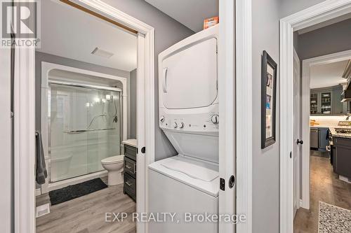 15198 St. Ignatius Line, Chatham-Kent (Bothwell), ON - Indoor Photo Showing Laundry Room