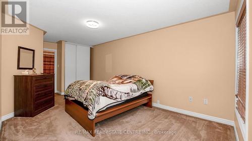 1530 Portsmouth Place, Mississauga, ON - Indoor Photo Showing Bedroom