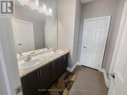 8 Mecca Street, Brampton (Toronto Gore Rural Estate), ON - Indoor Photo Showing Bathroom