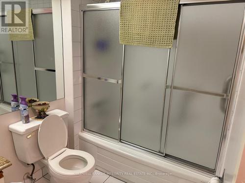 142 - 25 Bamburgh Circle, Toronto E05, ON - Indoor Photo Showing Bathroom