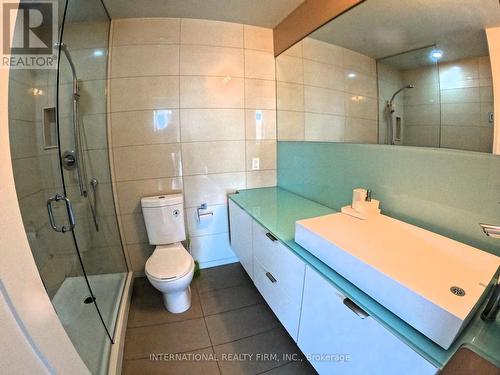 2410 - 300 Front Street W, Toronto (Waterfront Communities), ON - Indoor Photo Showing Bathroom