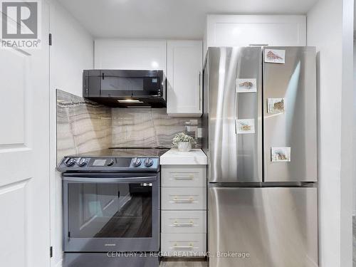 211 - 265 Enfield Place, Mississauga, ON - Indoor Photo Showing Kitchen