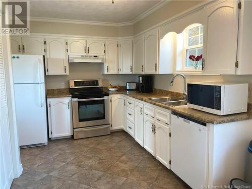 618 Guy Avenue, Dieppe, NB - Indoor Photo Showing Kitchen With Double Sink