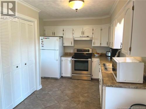 618 Guy Avenue, Dieppe, NB - Indoor Photo Showing Kitchen