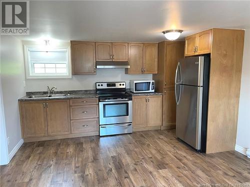 618 Guy Avenue, Dieppe, NB - Indoor Photo Showing Kitchen With Double Sink