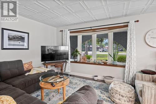 12776 Dillon Drive, Tecumseh, ON - Indoor Photo Showing Living Room