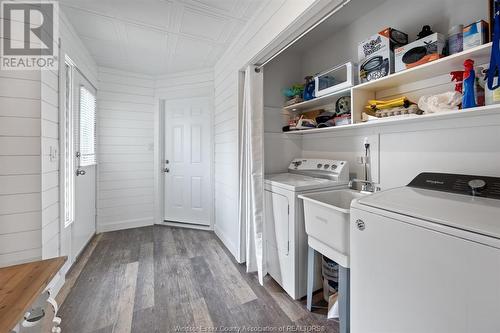 12776 Dillon Drive, Tecumseh, ON - Indoor Photo Showing Laundry Room