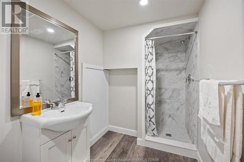 12776 Dillon Drive, Tecumseh, ON - Indoor Photo Showing Bathroom