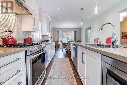 13 Mccaffery Crescent, St. Catharines, ON - Indoor Photo Showing Kitchen With Double Sink With Upgraded Kitchen