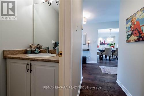 13 Mccaffery Crescent, St. Catharines, ON - Indoor Photo Showing Bathroom