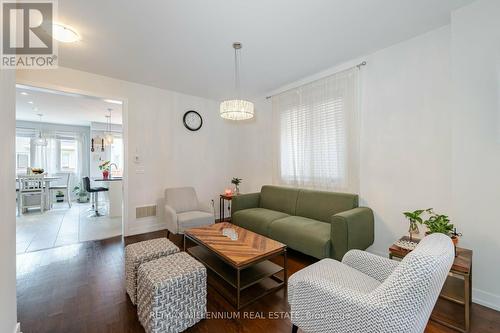 72 Russell Creek Drive, Brampton, ON - Indoor Photo Showing Living Room