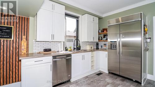 159 Colborne Street W, Orillia, ON - Indoor Photo Showing Kitchen