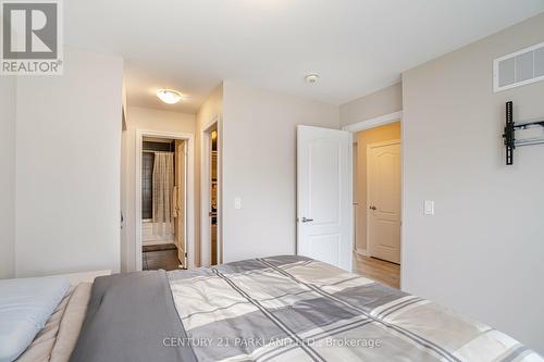 18 Wimshaw Lane, Whitchurch-Stouffville (Stouffville), ON - Indoor Photo Showing Bedroom