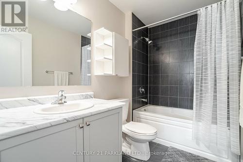 18 Wimshaw Lane, Whitchurch-Stouffville, ON - Indoor Photo Showing Bathroom