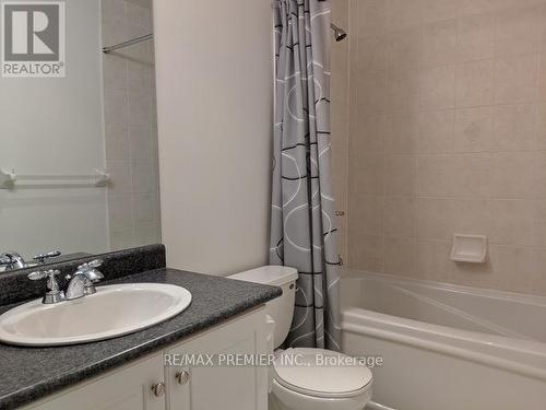 409 - 18 Yorkville Avenue, Toronto (Annex), ON - Indoor Photo Showing Bathroom