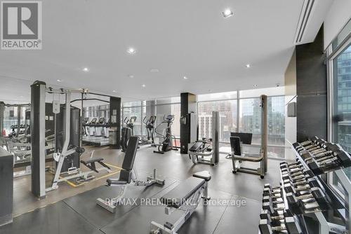 409 - 18 Yorkville Avenue, Toronto (Annex), ON - Indoor Photo Showing Gym Room