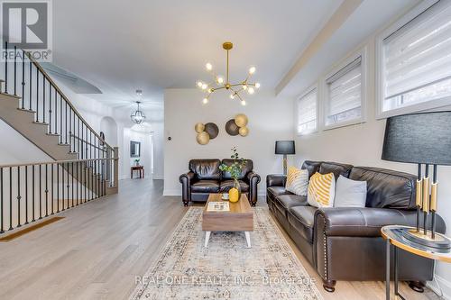 3129 Riverpath Common, Oakville, ON - Indoor Photo Showing Living Room