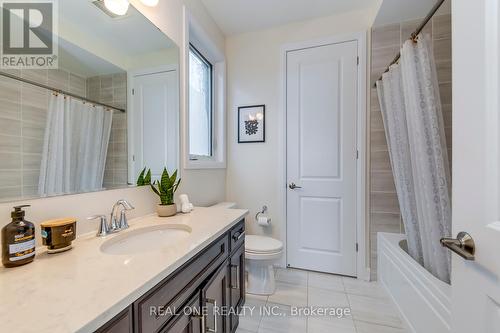 3129 Riverpath Common, Oakville, ON - Indoor Photo Showing Bathroom