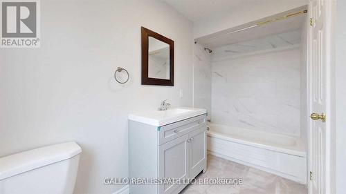 40 Ash Street, Uxbridge, ON - Indoor Photo Showing Bathroom