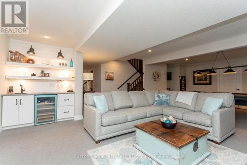 50 Ambrosia Path, St. Thomas (Se), ON - Indoor Photo Showing Living Room