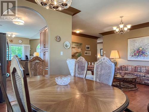 3808 Cypress Hills Drive, Osoyoos, BC - Indoor Photo Showing Dining Room