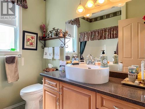 3808 Cypress Hills Drive, Osoyoos, BC - Indoor Photo Showing Bathroom