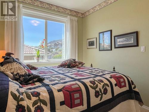 3808 Cypress Hills Drive, Osoyoos, BC - Indoor Photo Showing Bedroom